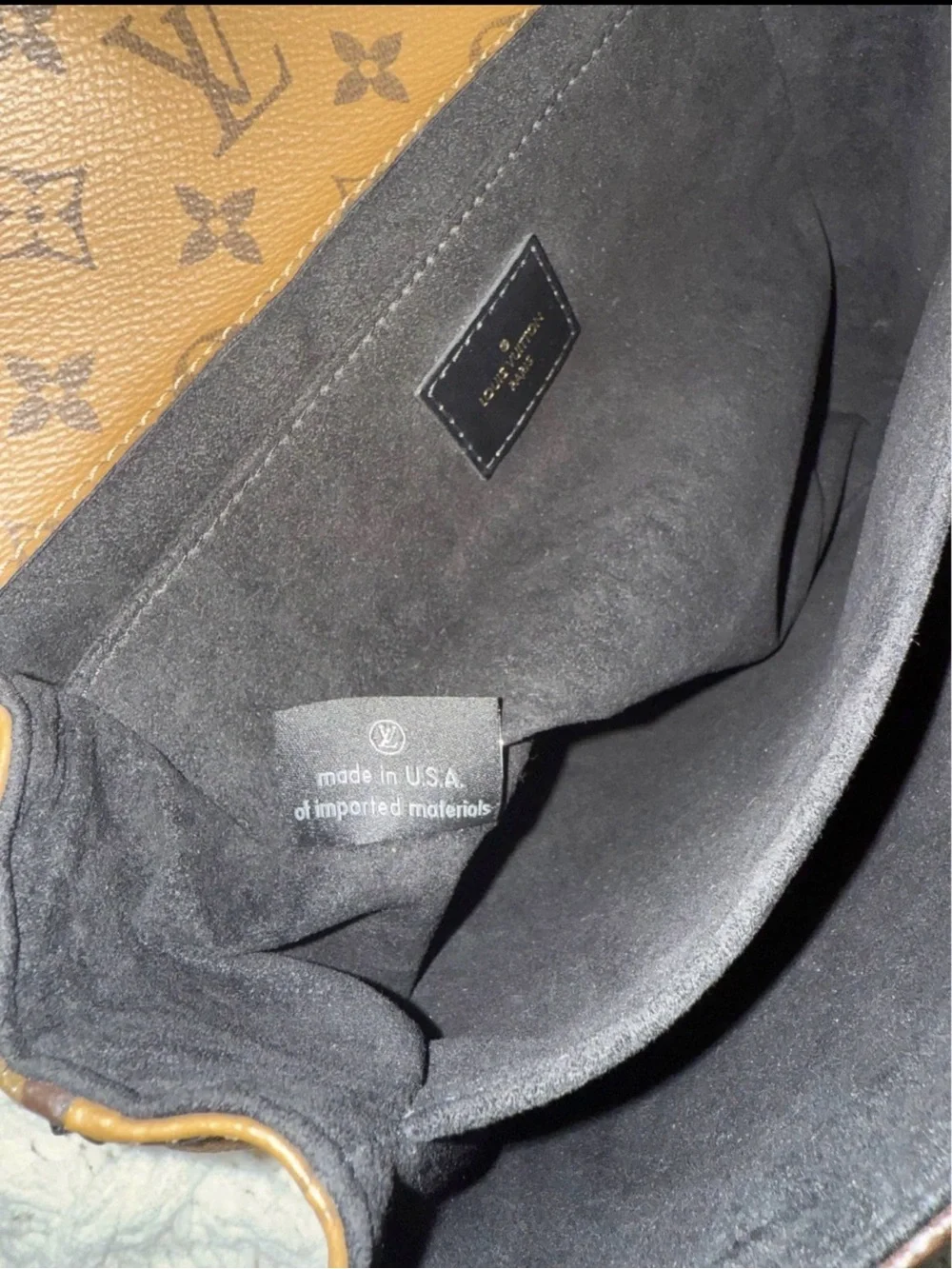 Louis Vuitton Pochette Métis (Monogram Reverse)